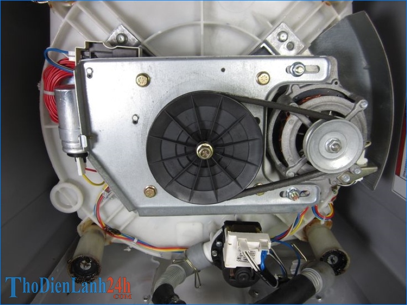 Sửa Máy Giặt Trần Hưng Đạo Tận Nơi ThoDienLanh24h Khắc Phục Sự Cố Nhanh Chóng